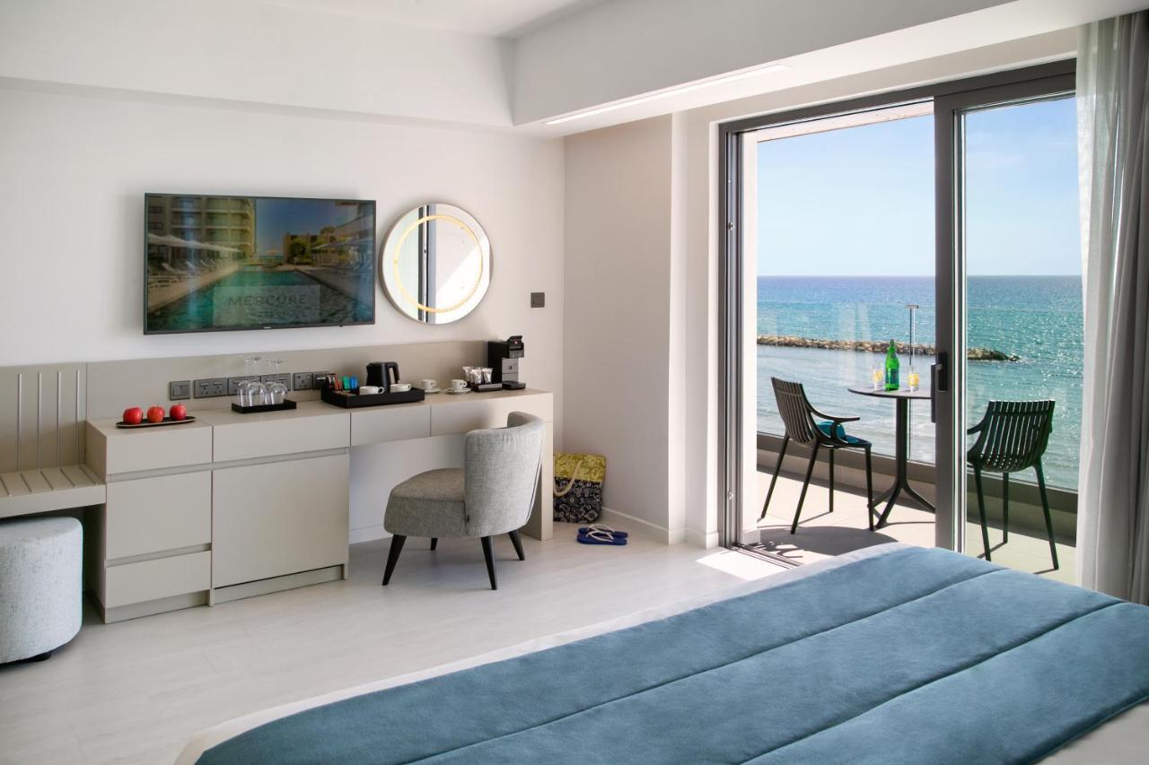 Mercure Larnaca Beach Resort Dış mekan fotoğraf