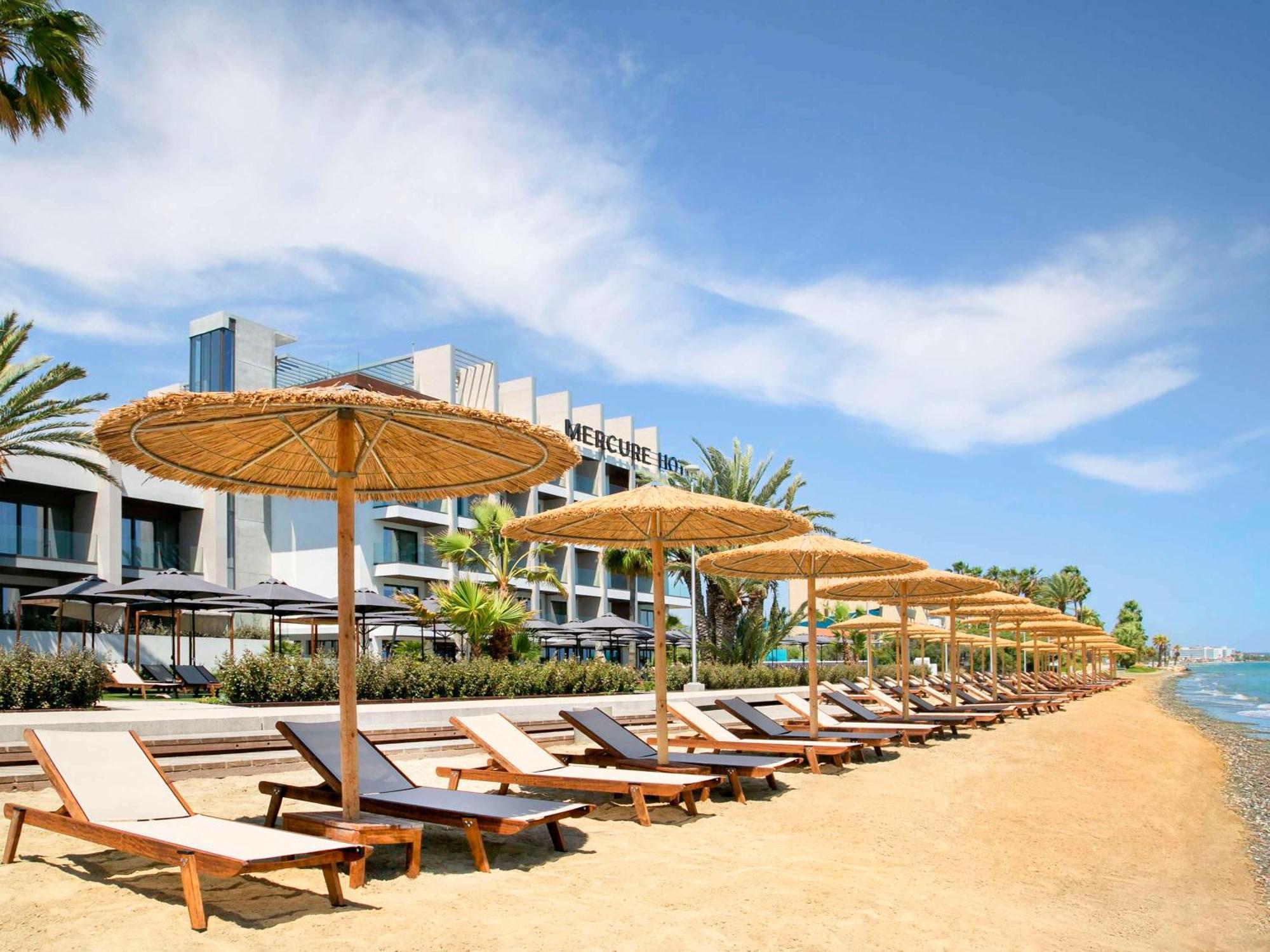 Mercure Larnaca Beach Resort Dış mekan fotoğraf