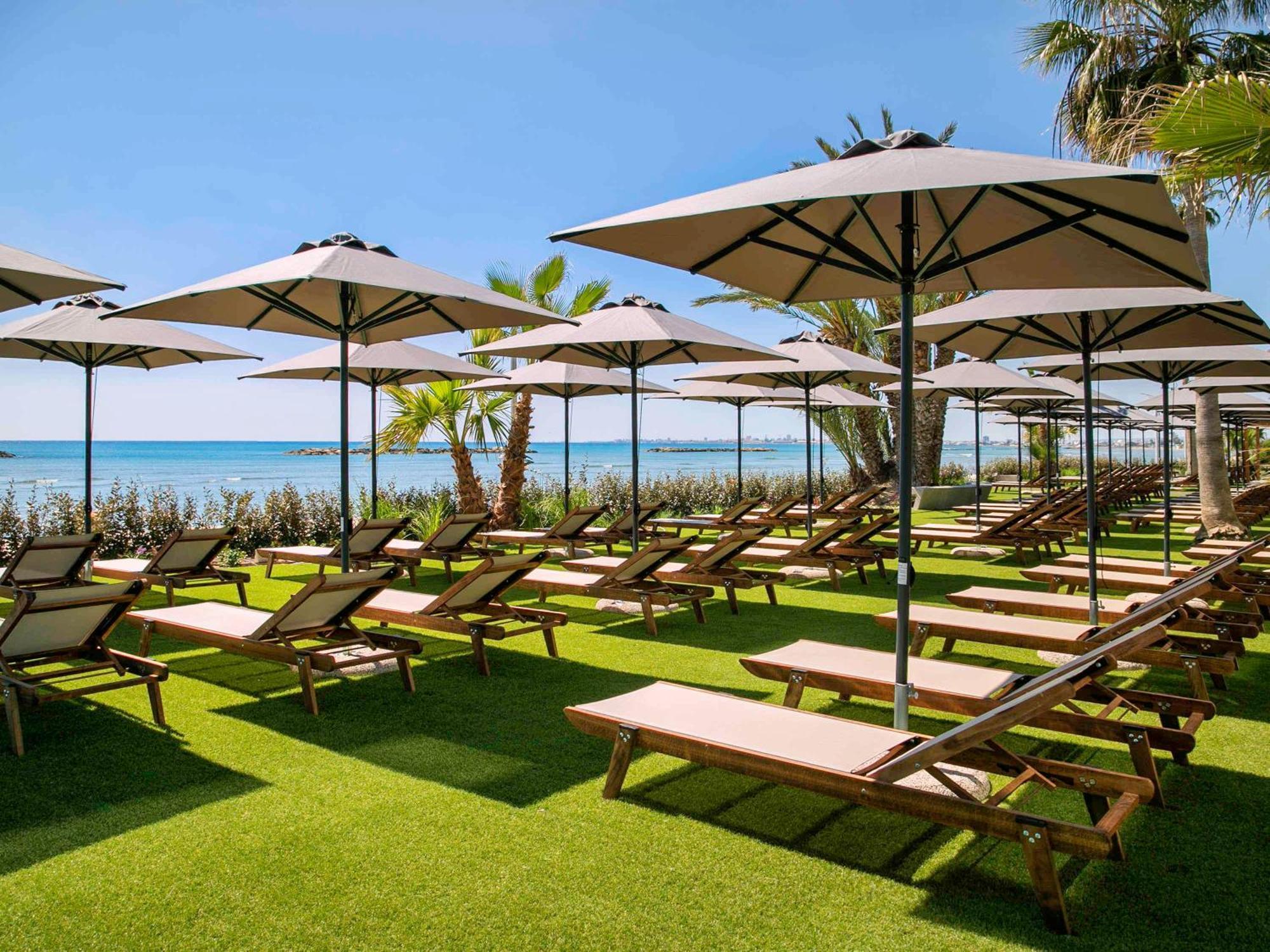 Mercure Larnaca Beach Resort Dış mekan fotoğraf
