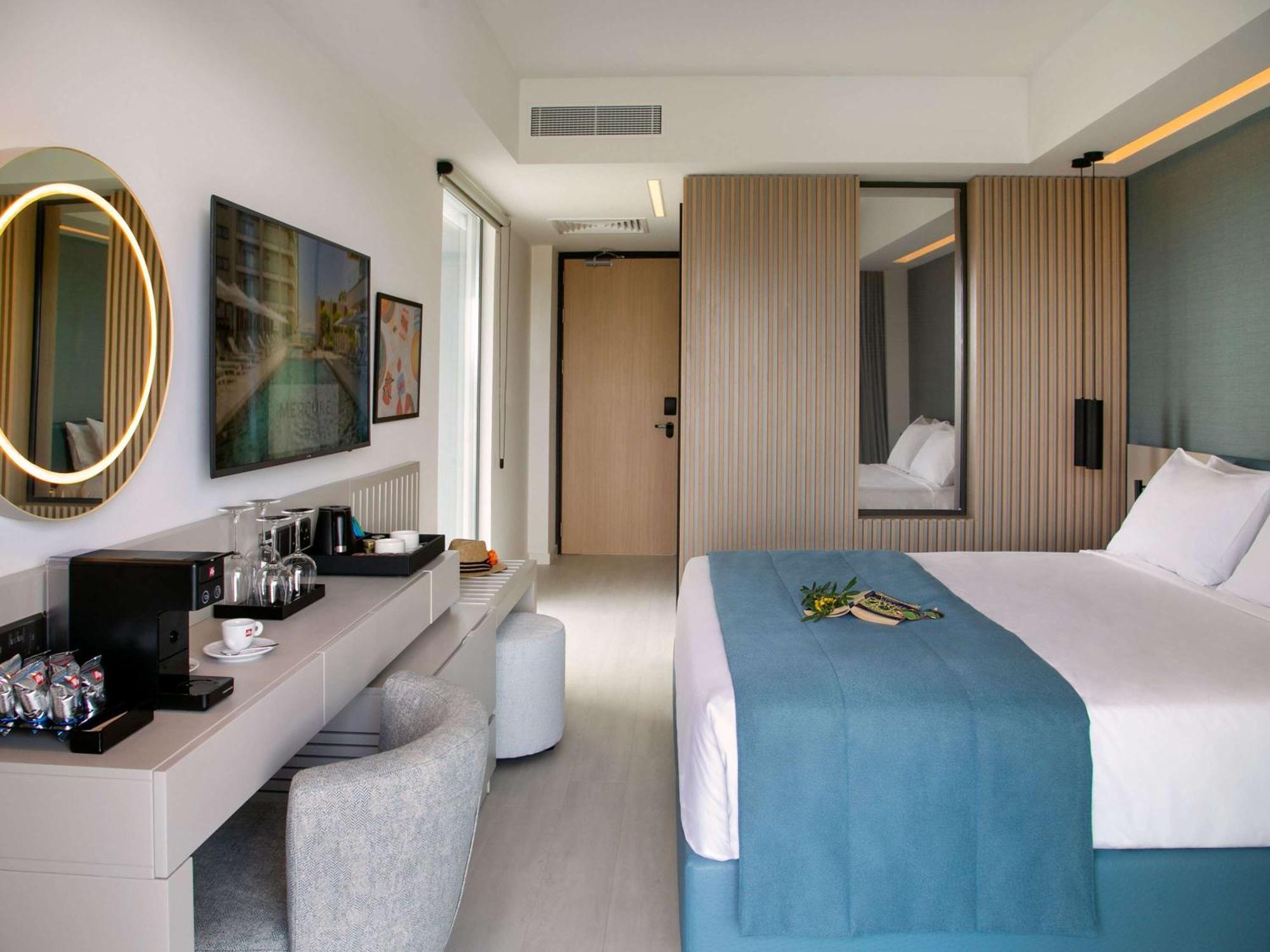 Mercure Larnaca Beach Resort Dış mekan fotoğraf
