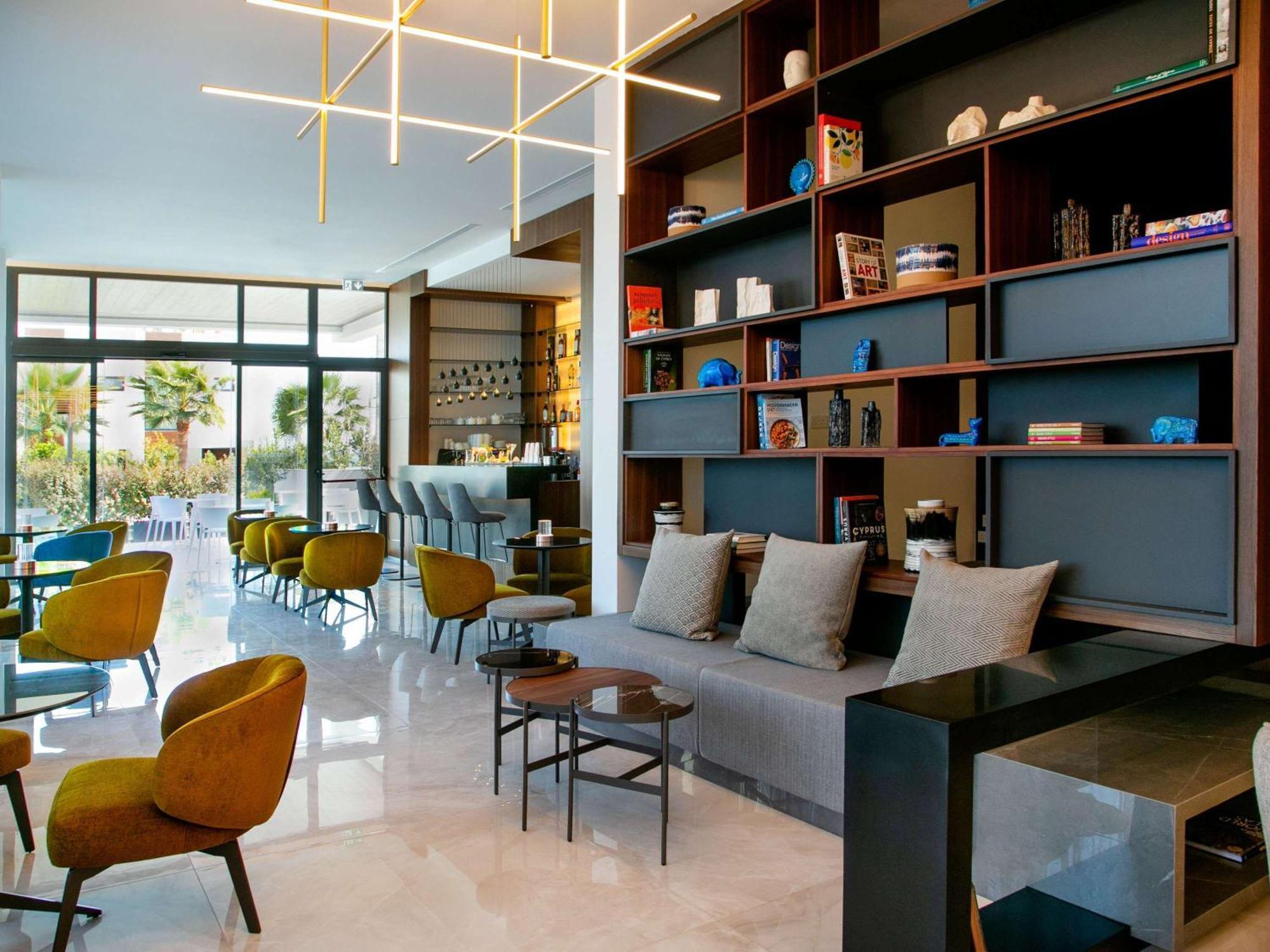 Mercure Larnaca Beach Resort Dış mekan fotoğraf