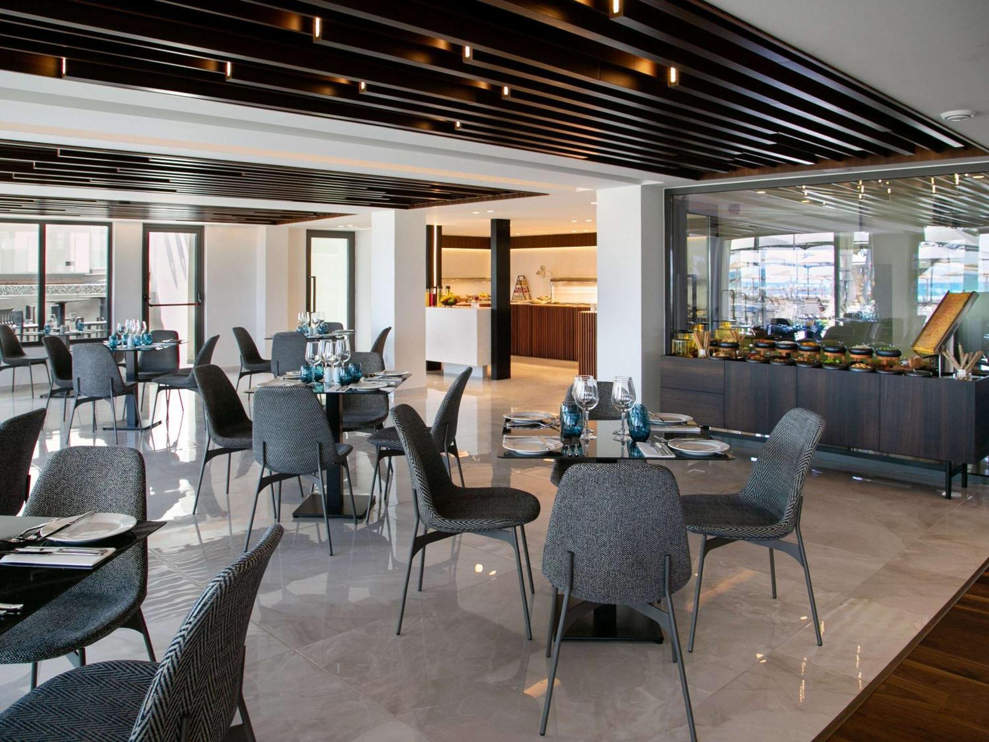Mercure Larnaca Beach Resort Dış mekan fotoğraf