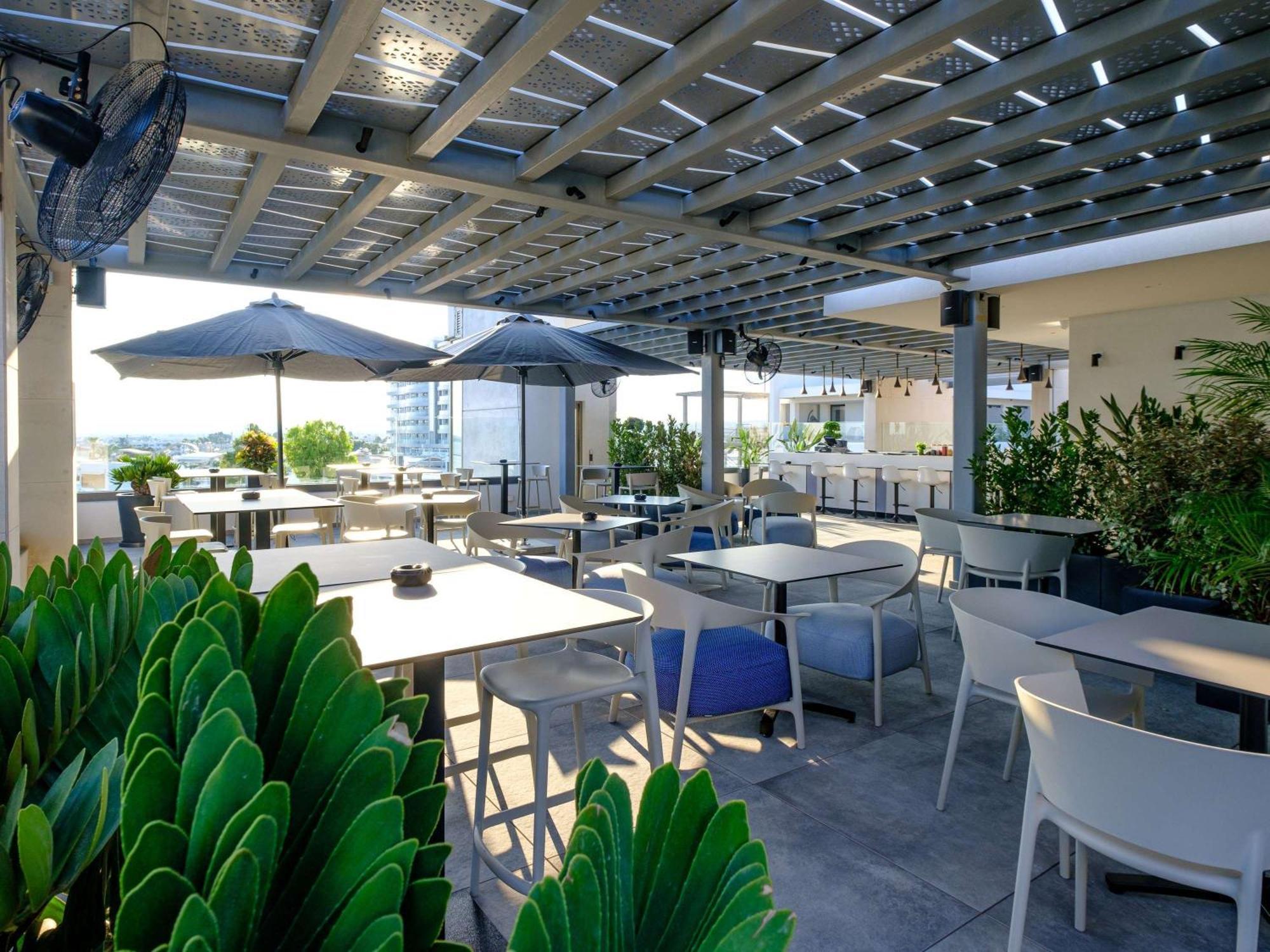 Mercure Larnaca Beach Resort Dış mekan fotoğraf