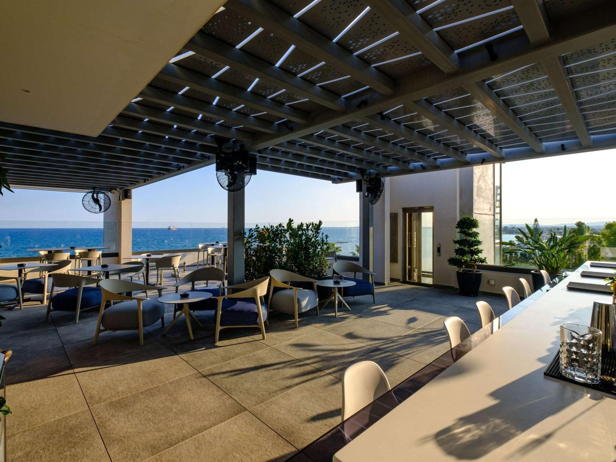 Mercure Larnaca Beach Resort Dış mekan fotoğraf